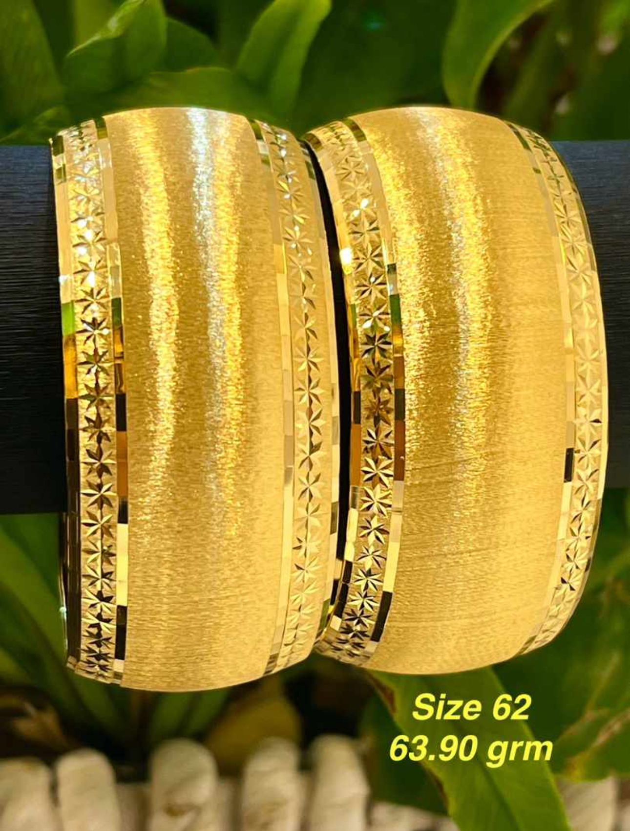 سوارات اماراتية قياس ٦٢ وزن ٦٣،٩